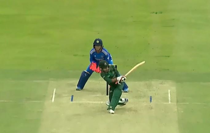3rd T20I, Bangladesh Innings: Super 4s