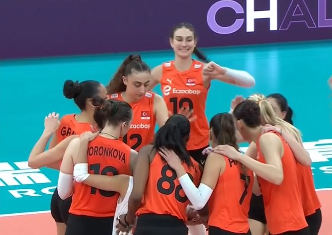 Eczacibasi Vitra 3-1 Dentil Praia Clube | Final Round