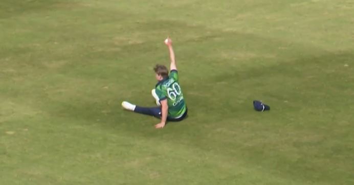1st T20I: Pakistan Fall of Wickets