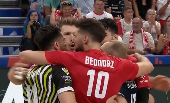 Volleyball Nations League – Men: Japan v Poland – Highlights